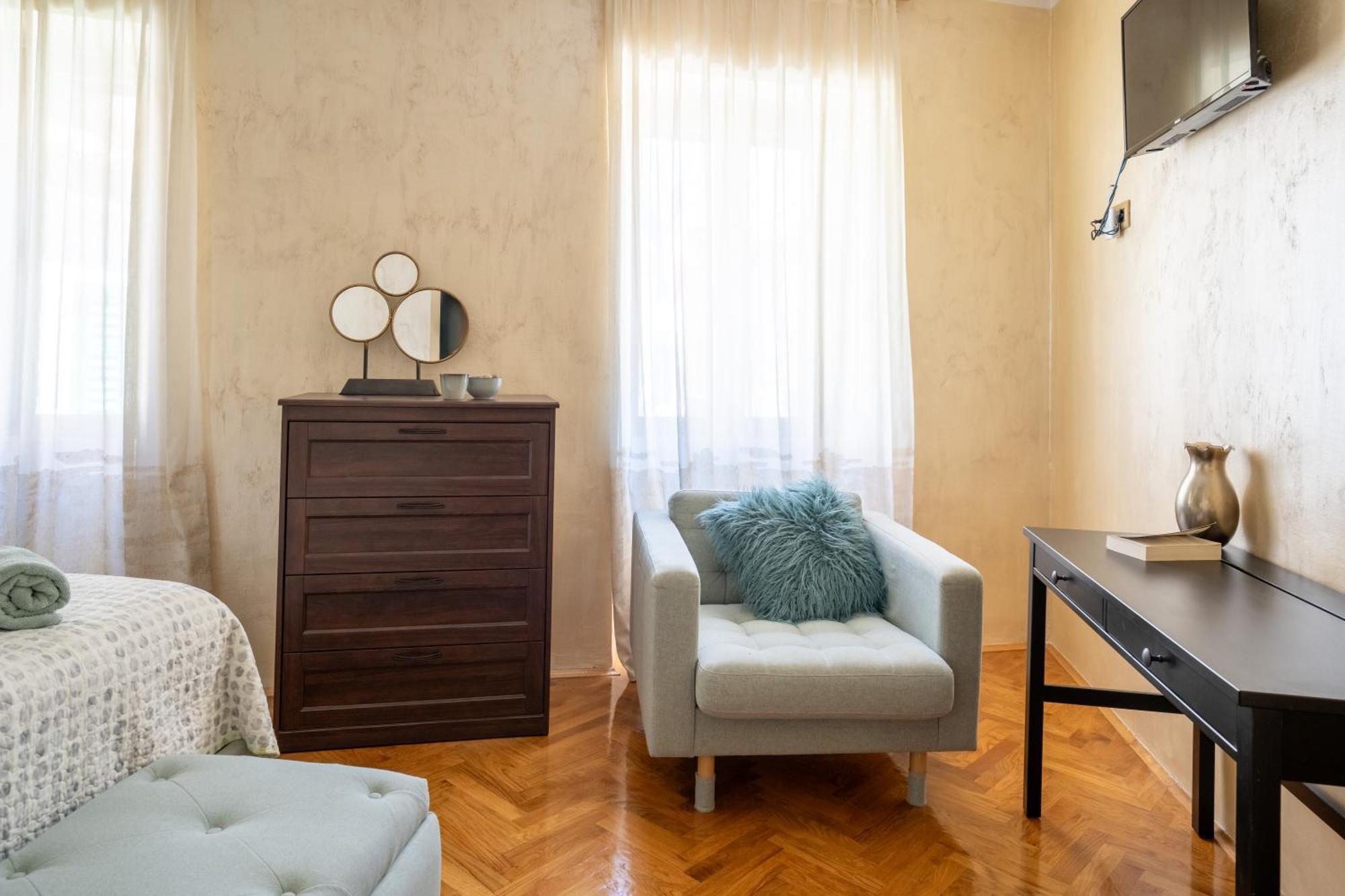 Central Apartments Circolo 로비니 외부 사진